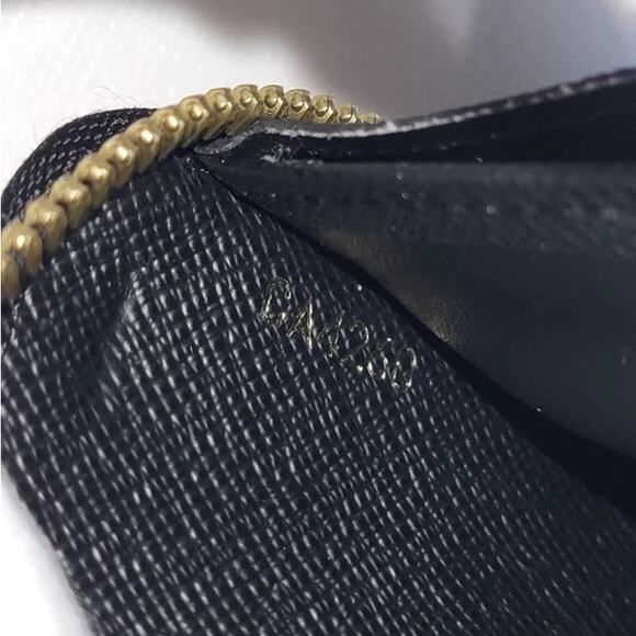 Louis Vuitton Limited Edition Game On Collection Zippy Wallet 2021 - Picture 4 of 11